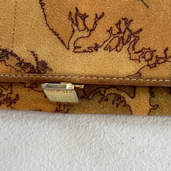 Alviero Martini Leather Wallet 7.5" Geo Classic Map Gold Clip Closure - Picture 7 of 7